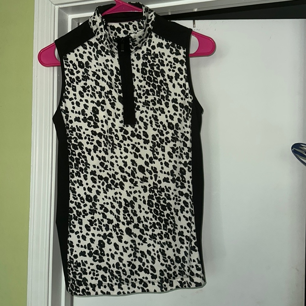 Women’s Tail Golf Shirt Size Small